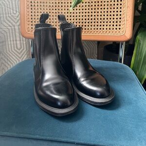 Dr Martens Flora Chelsea boots
